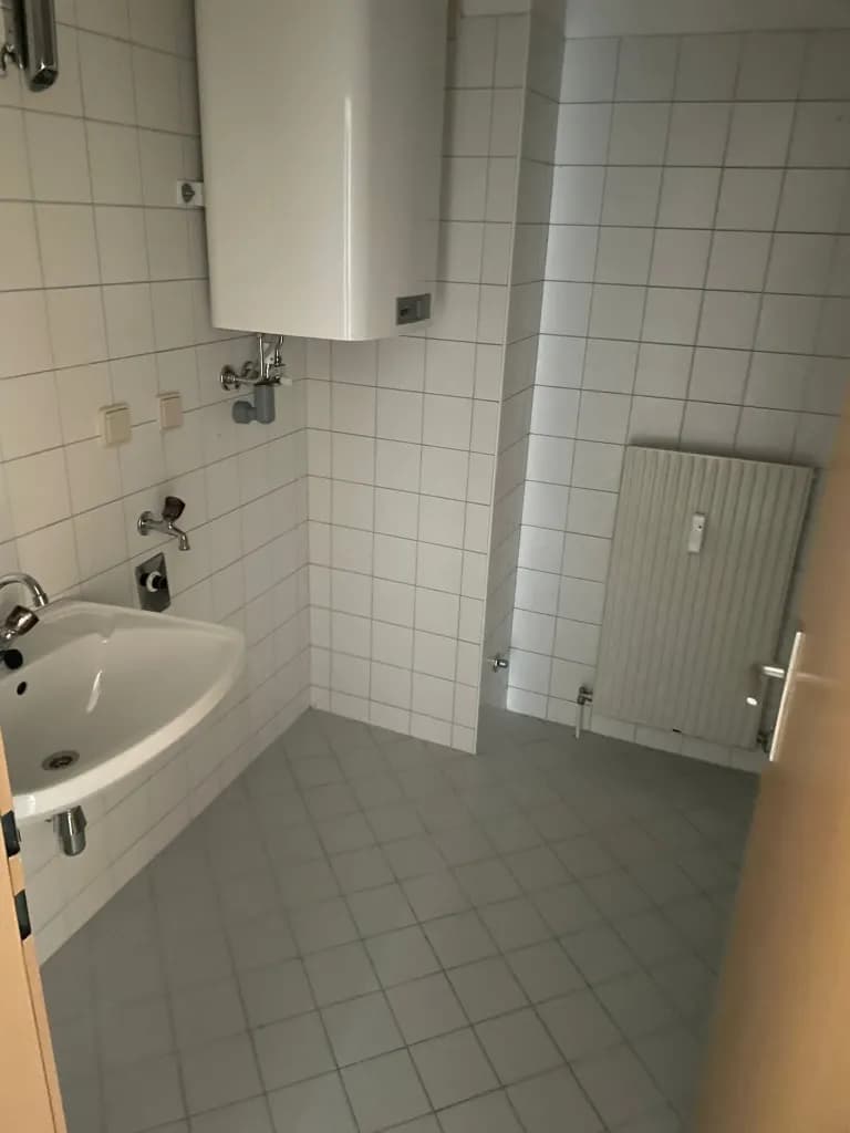 4-Zimmer-Wohnung mieten in Gmunden – 80 m², € 950 – Bild 3 von 8