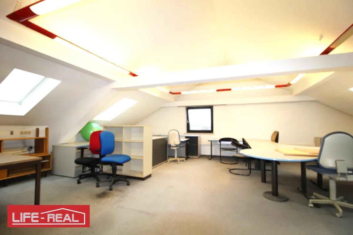 2-Zimmer-Gewerbeimmobilie mieten in Linz – 135 m², € 1.000 – Bild 2 von 8