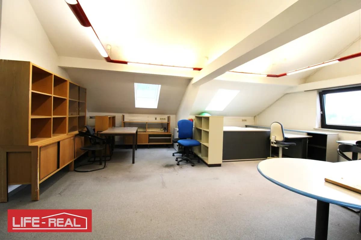 2-Zimmer-Gewerbeimmobilie mieten in Linz – 135 m², € 1.000 – Bild 6 von 8