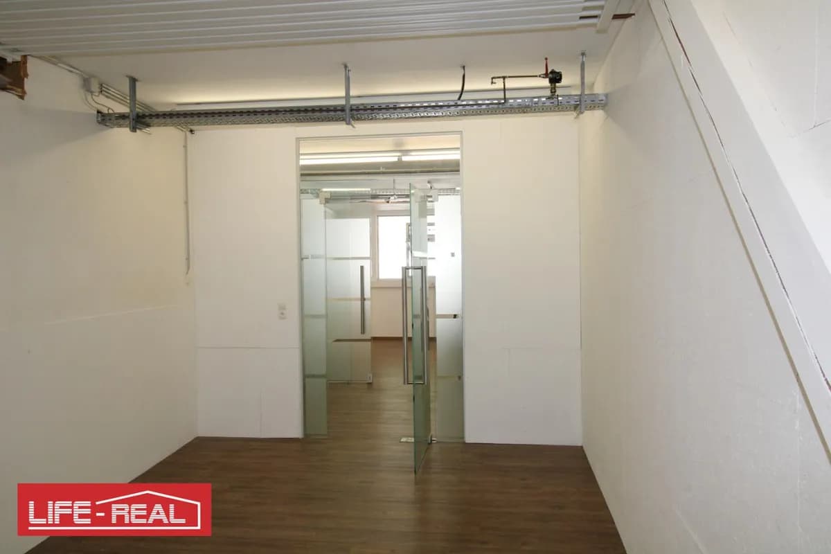 Gewerbeimmobilie mieten in Vöcklabruck – 186 m², € 1.132 – Bild 4 von 6