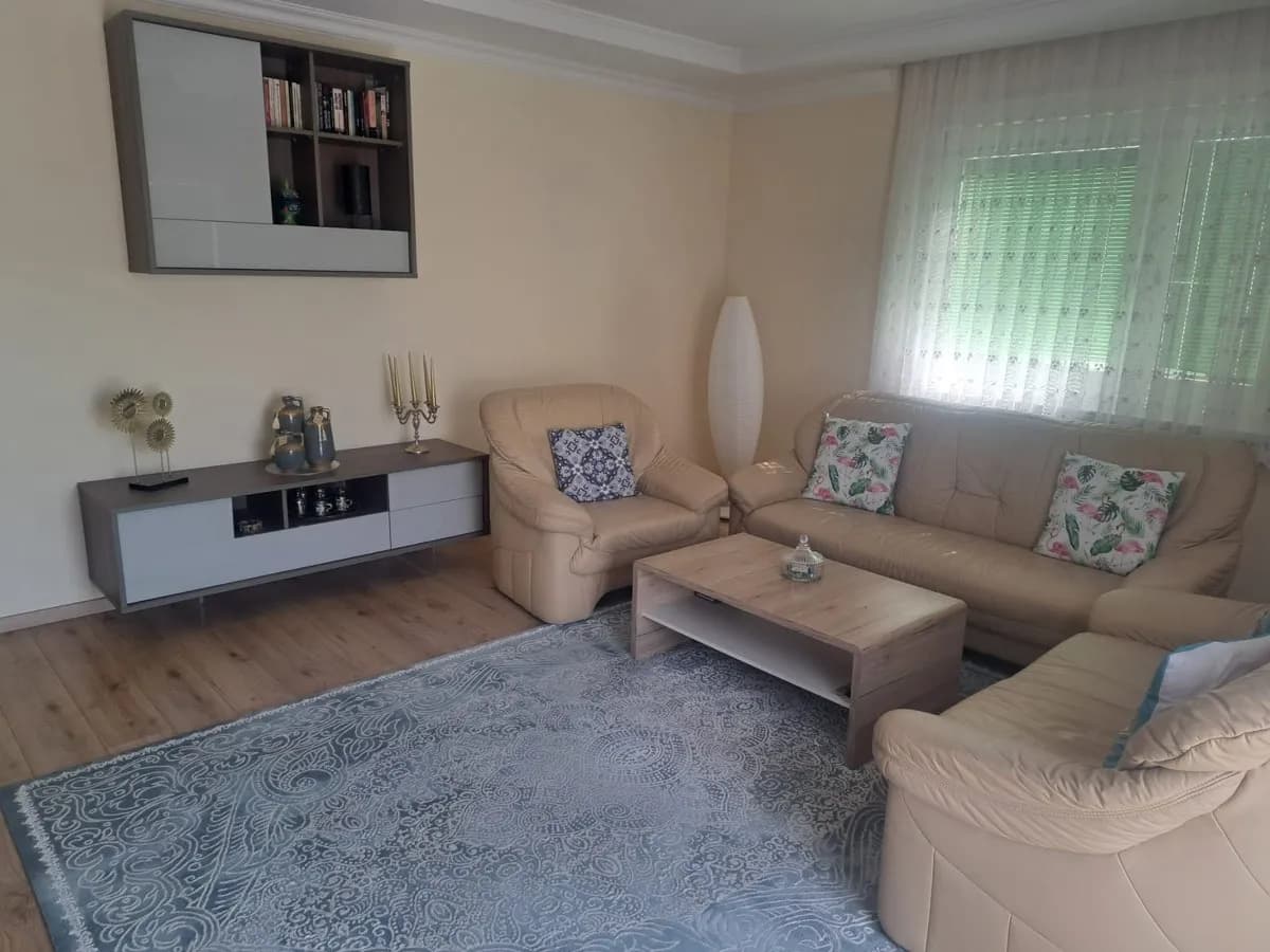 7-Zimmer-Haus mieten in Gänserndorf – 179 m², € 1.400 – Bild 5 von 13