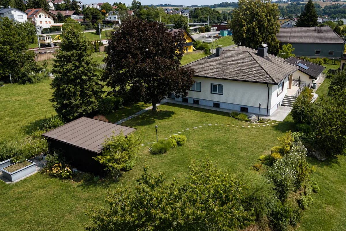 7-Zimmer-Haus mieten in Perg – 170 m², € 1.490 – Bild 3 von 18
