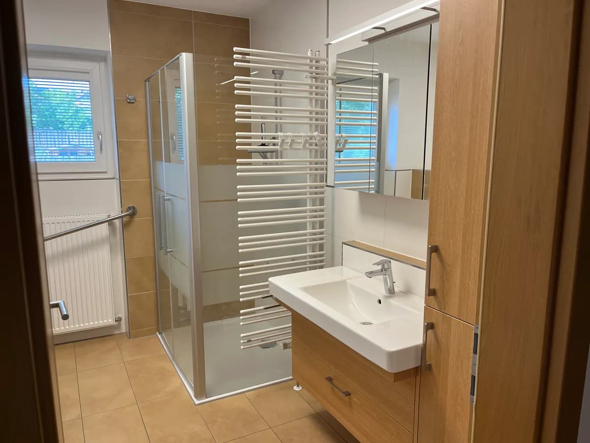 7-Zimmer-Haus mieten in Perg – 170 m², € 1.490 – Bild 9 von 18