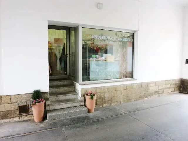 Gewerbeimmobilie mieten in Neusiedl am See – 15 m², € 320