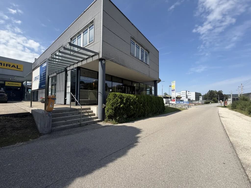 Gewerbeimmobilie kaufen in Vöcklabruck – 330 m², € 689.000