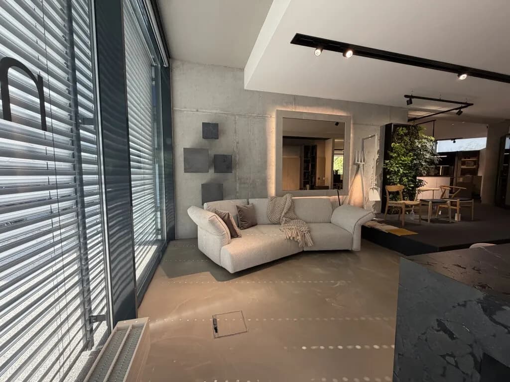 Gewerbeimmobilie kaufen in Vöcklabruck – 330 m², € 689.000 – Bild 8 von 19