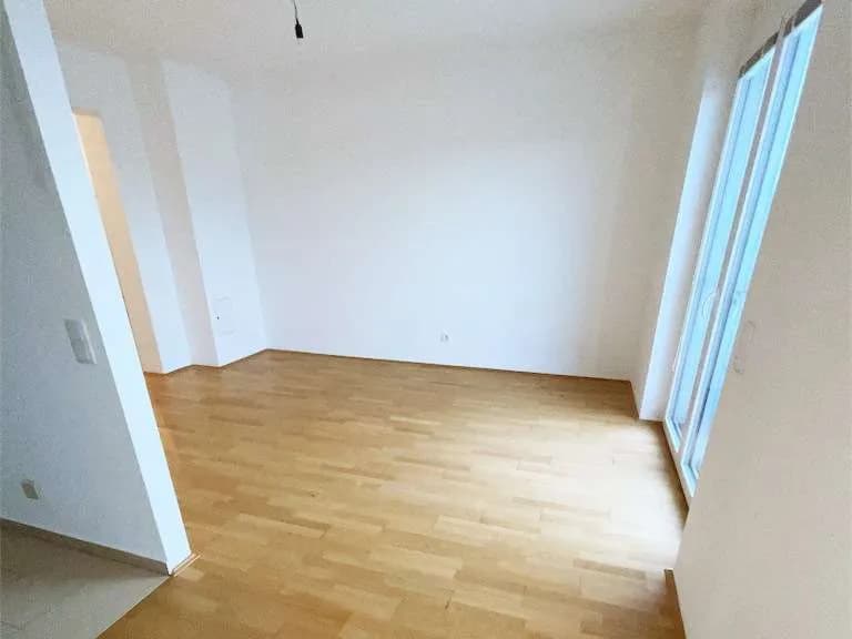 3-Zimmer-Wohnung mieten in Mistelbach – 72,8 m², € 934 – Bild 2 von 13