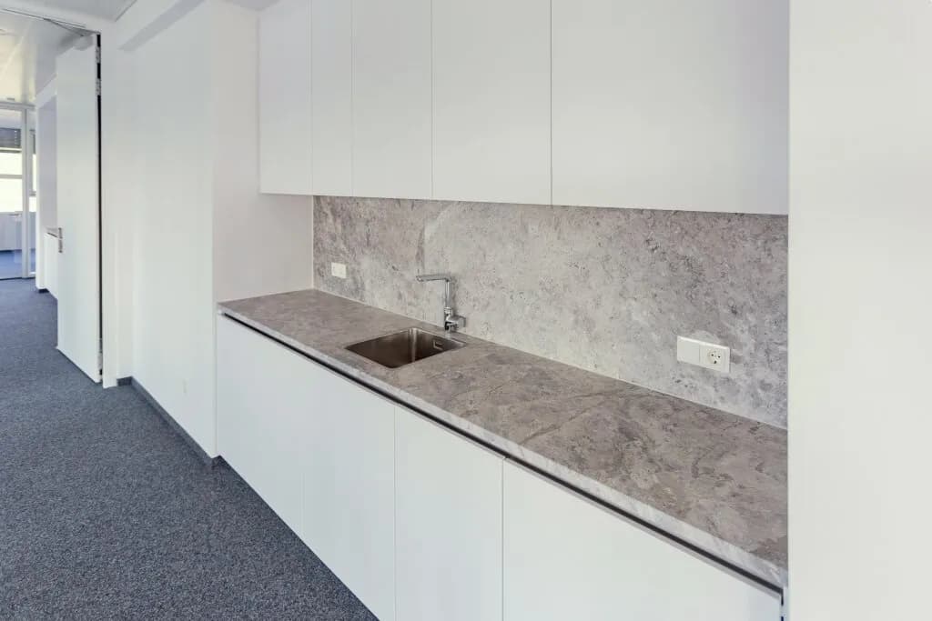 3-Zimmer-Gewerbeimmobilie mieten in Salzburg Stadt – 91 m², € 1.580 – Bild 7 von 13