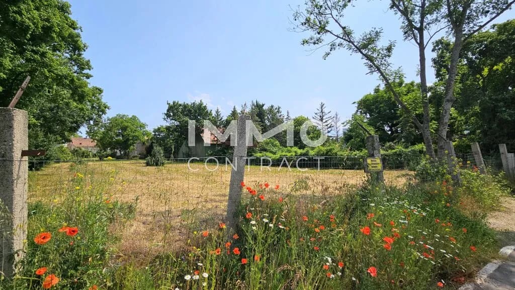 Grundstück kaufen in Baden – 715 m², € 440.000