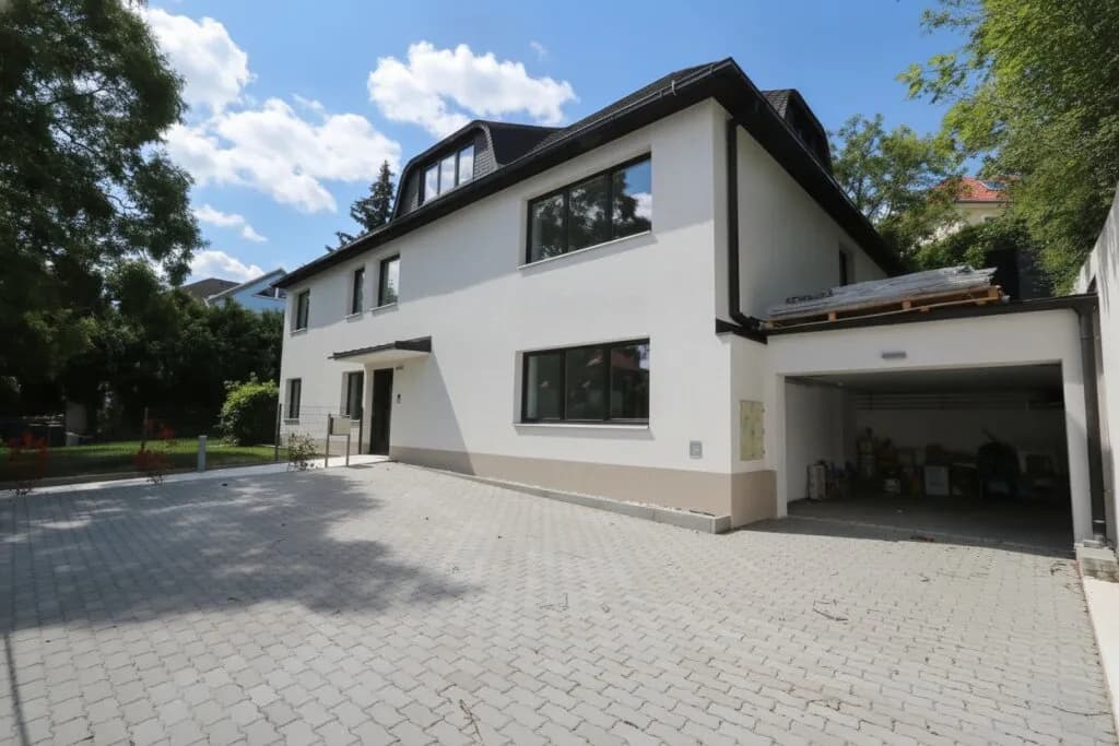 3-Zimmer-Wohnung mieten in Baden – 98,67 m², € 1.700