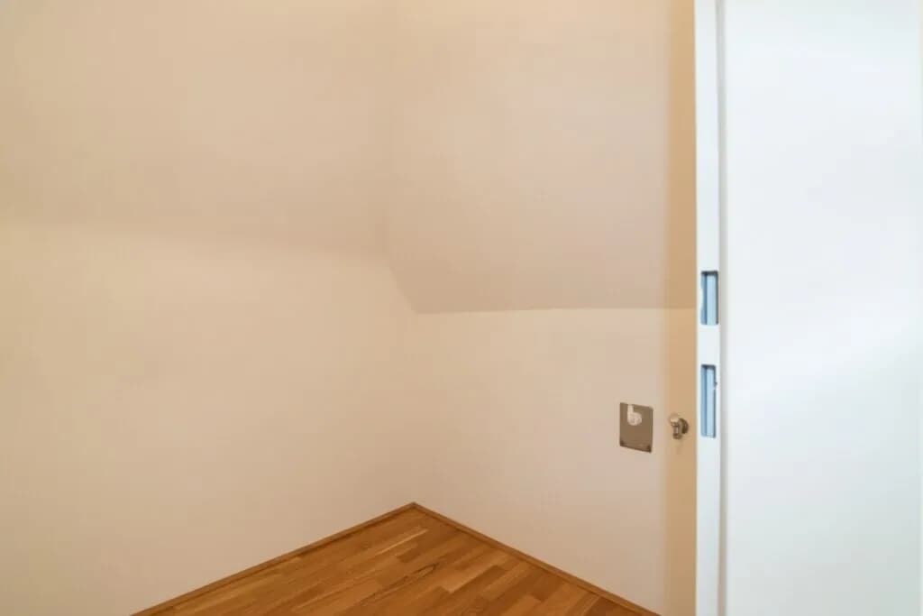 3-Zimmer-Wohnung mieten in Baden – 98,67 m², € 1.700 – Bild 17 von 18