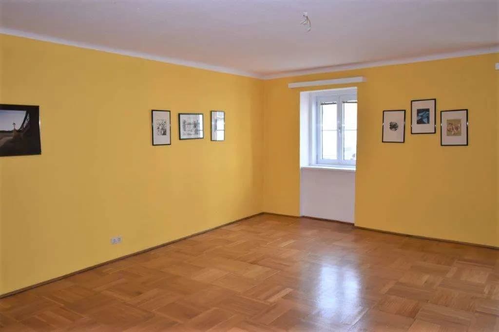 5-Zimmer-Gewerbeimmobilie mieten in Wiener Neustadt – 150 m², € 1.502