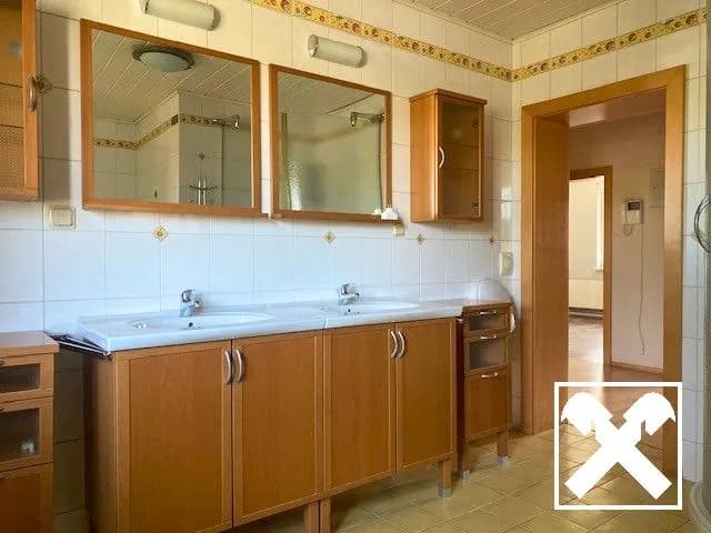 12-Zimmer-Gewerbeimmobilie kaufen in Wiener Neustadt – 435 m², € 890.000 – Bild 16 von 25