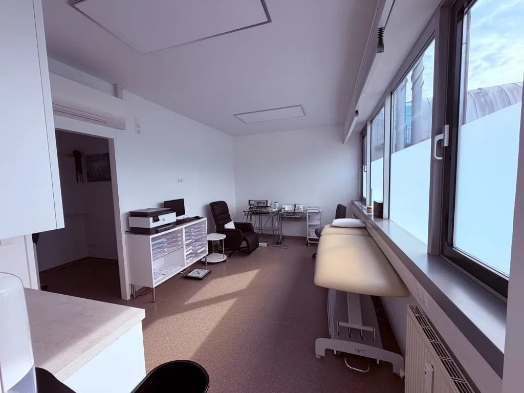 4-Zimmer-Gewerbeimmobilie mieten in Baden – 72 m², € 1.080 – Bild 6 von 32