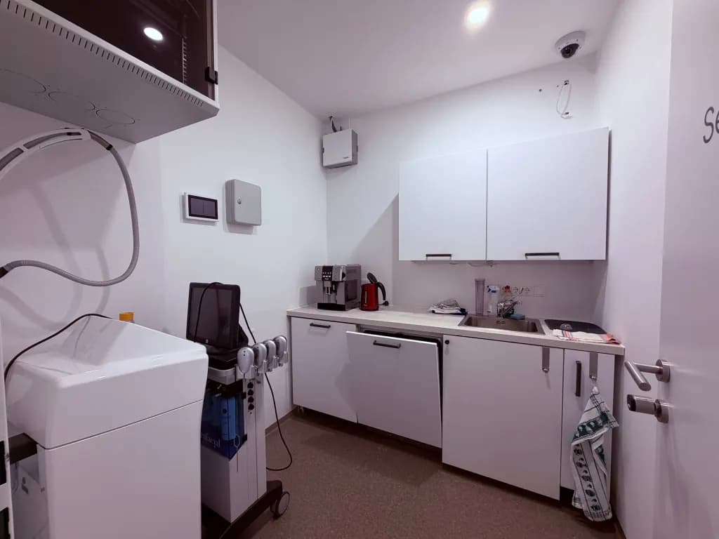 4-Zimmer-Gewerbeimmobilie mieten in Baden – 72 m², € 1.080 – Bild 9 von 32