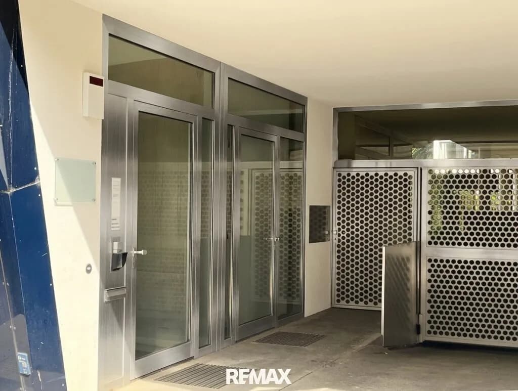 10-Zimmer-Gewerbeimmobilie mieten in Wien – 214 m², € 3.814 – Bild 3 von 21