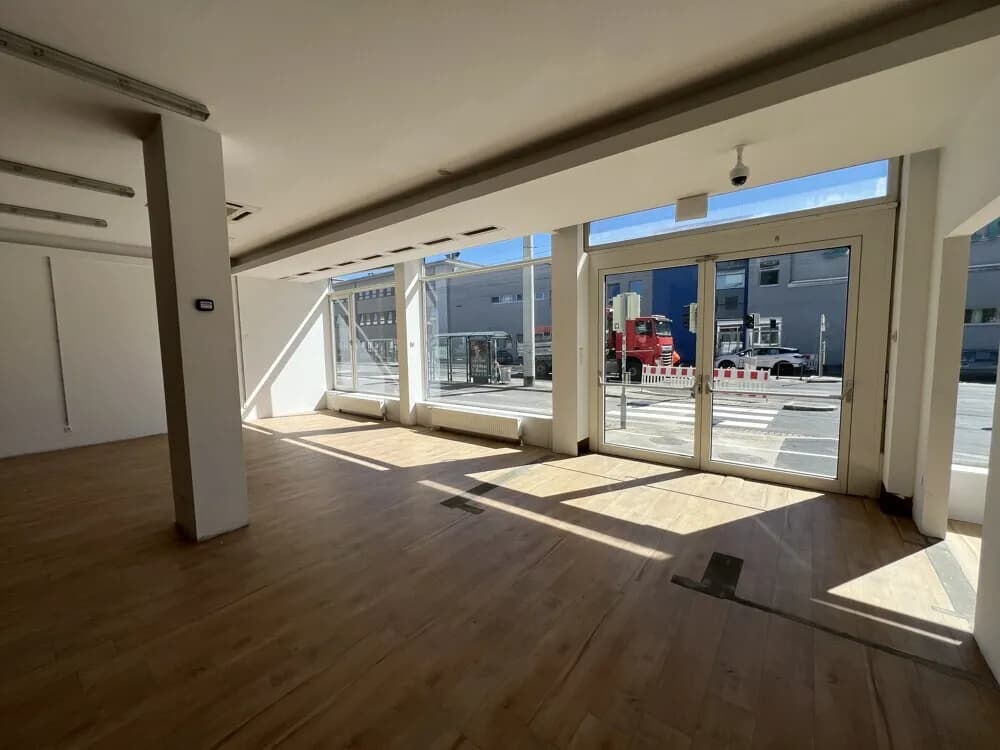 Gewerbeimmobilie mieten in Graz – 382 m², € 12 – Bild 2 von 6