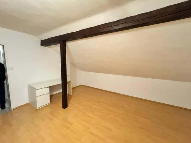 1-Zimmer-Wohnung mieten in Bruck-Mürzzuschlag – 37 m², € 330