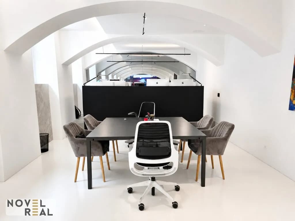 Gewerbeimmobilie mieten in Wien – 83 m², € 1.548