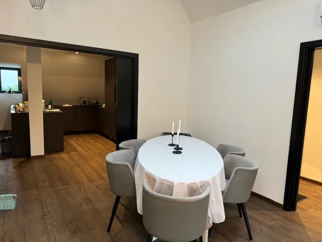 4-Zimmer-Wohnung mieten in Wien – 186 m², € 3.490 – Bild 2 von 11