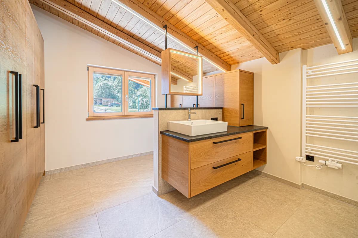4-Zimmer-Haus mieten in Kitzbühel – 206 m², € 3.980 – Bild 6 von 14