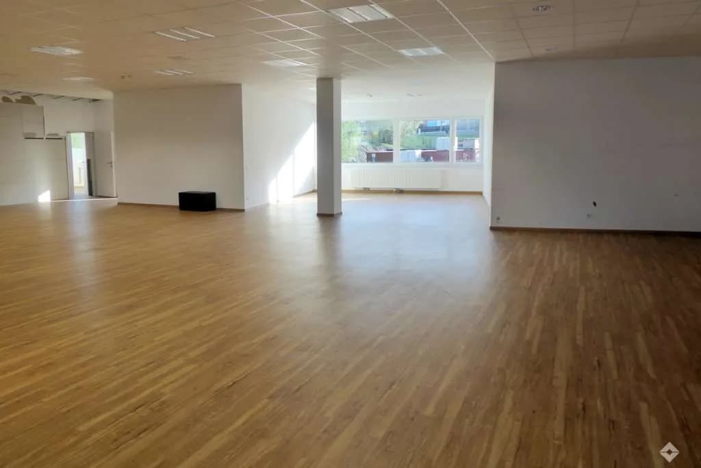 Gewerbeimmobilie mieten in Hallein – 369 m², € 4.732 – Bild 3 von 4