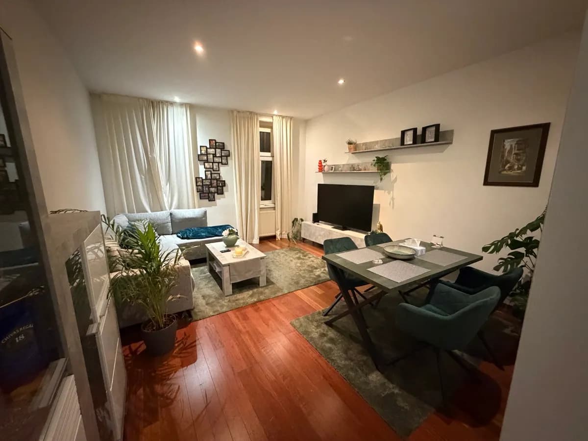 2-Zimmer-Wohnung mieten in Wien – 45 m², € 894 – Bild 1 von 8