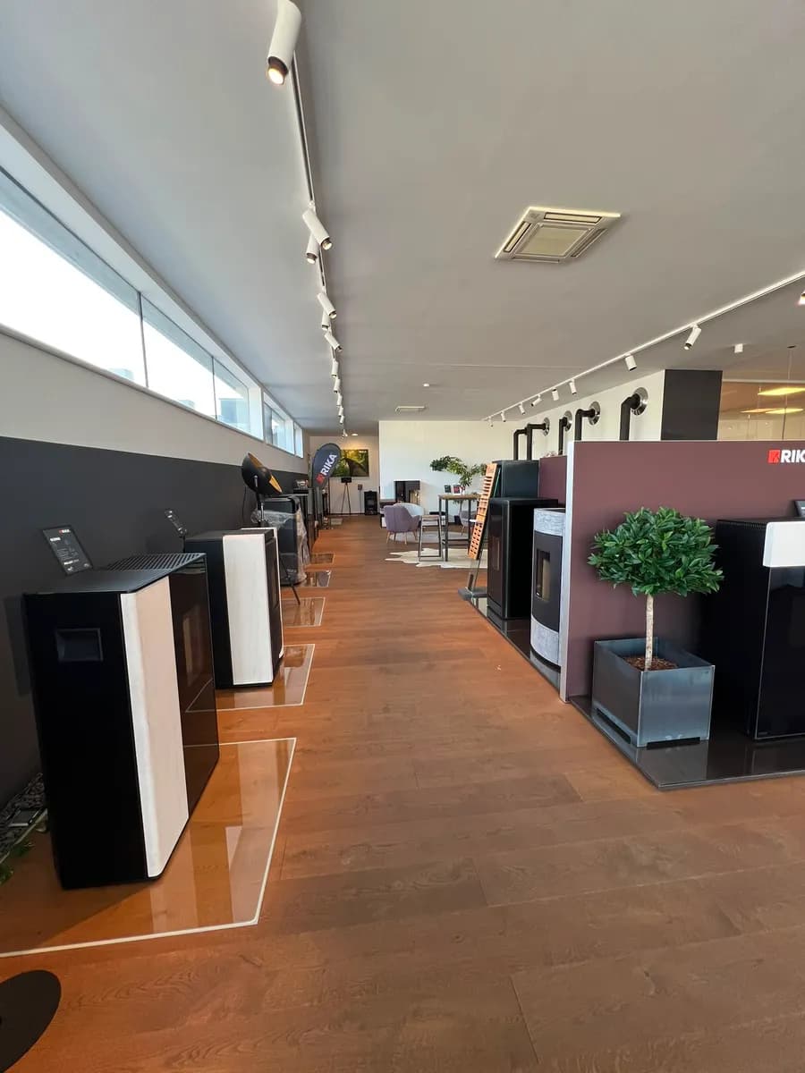 Gewerbeimmobilie mieten in Linz Land – 400 m², € 4.885 – Bild 3 von 17
