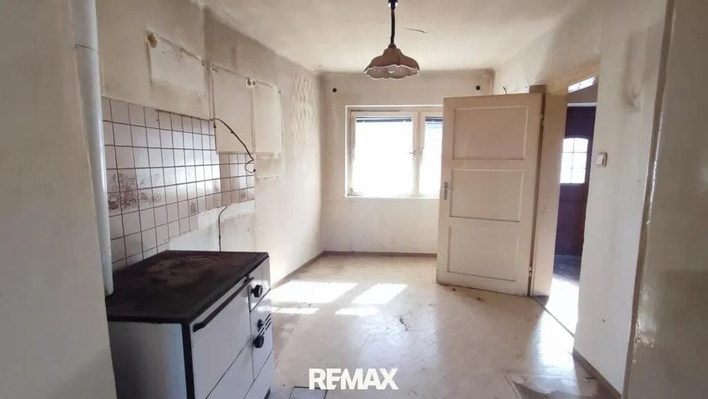 5-Zimmer-Haus kaufen in Horn – 102 m², € 79.000 – Bild 5 von 10