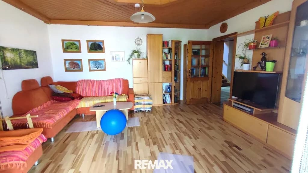 5-Zimmer-Haus kaufen in Hollabrunn – 192 m², € 325.000 – Bild 3 von 25