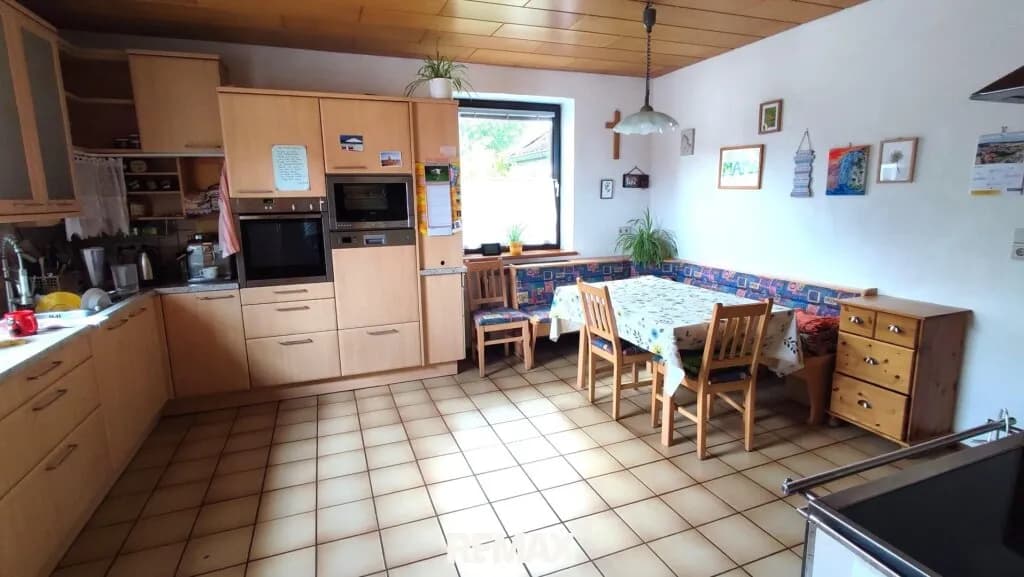 5-Zimmer-Haus kaufen in Hollabrunn – 192 m², € 325.000 – Bild 4 von 25