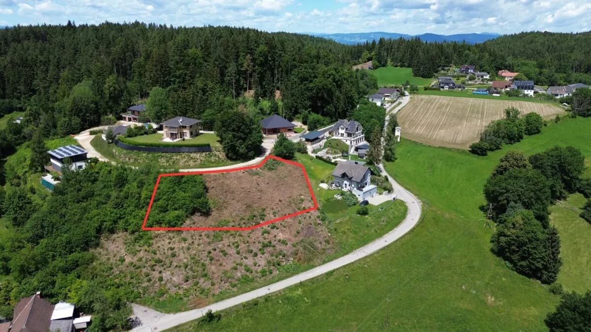 Grundstück kaufen in Klagenfurt Land – 1 099 m², € 159.000