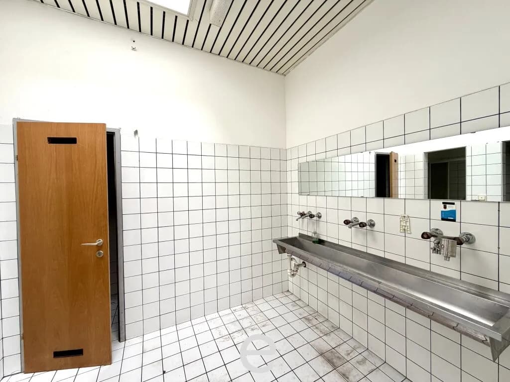 Immobilie mieten in Wels – 3 318 m² – Bild 21 von 30