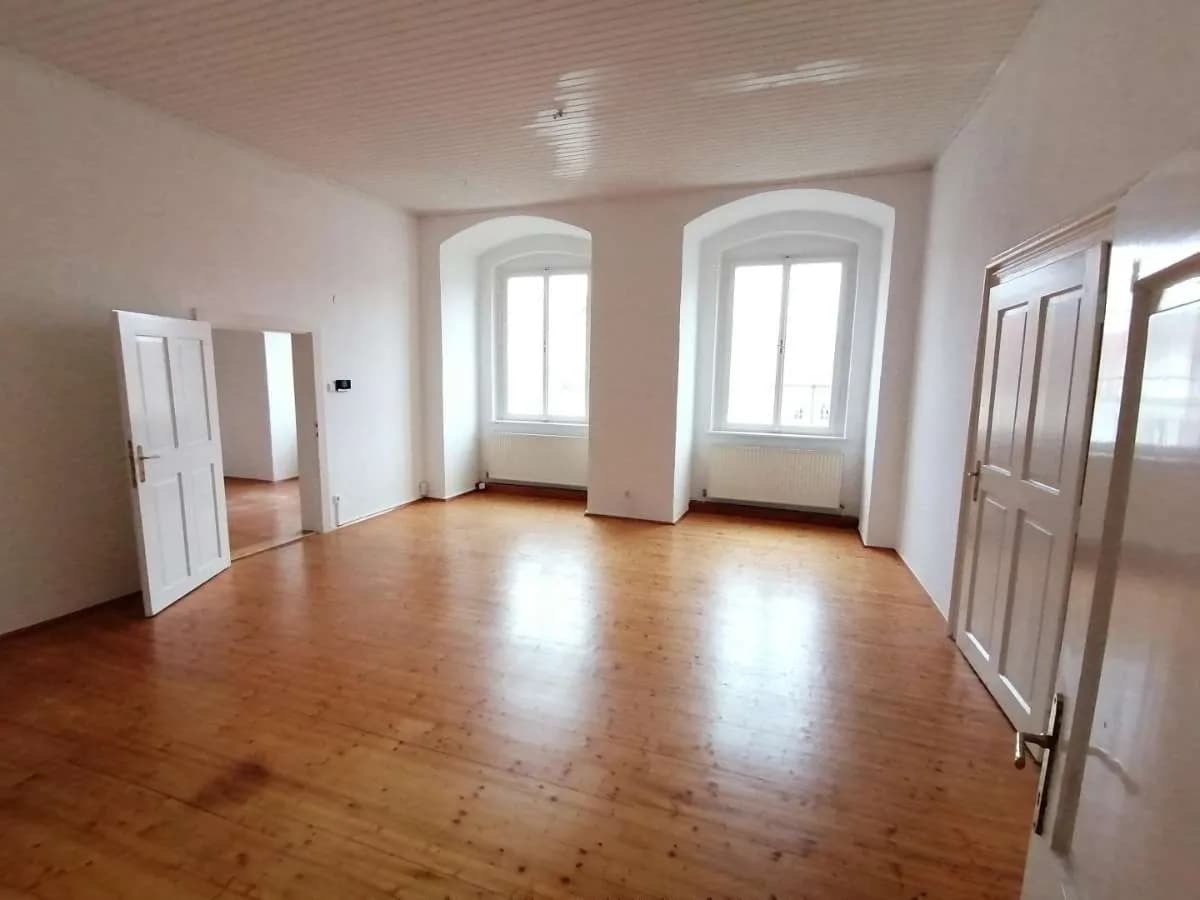 3-Zimmer-Wohnung mieten in Steyr – 162,47 m², € 1.419 – Bild 2 von 7