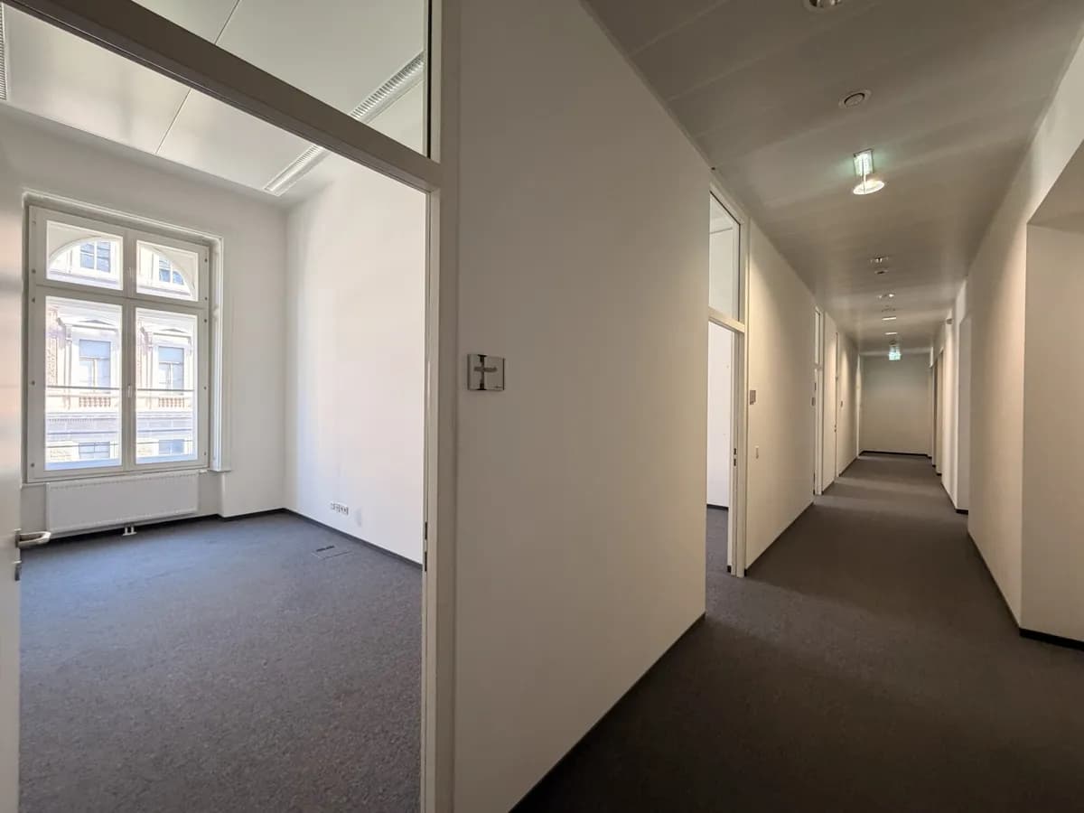 Gewerbeimmobilie mieten in Wien – 1 346 m², € 38.306 – Bild 11 von 12