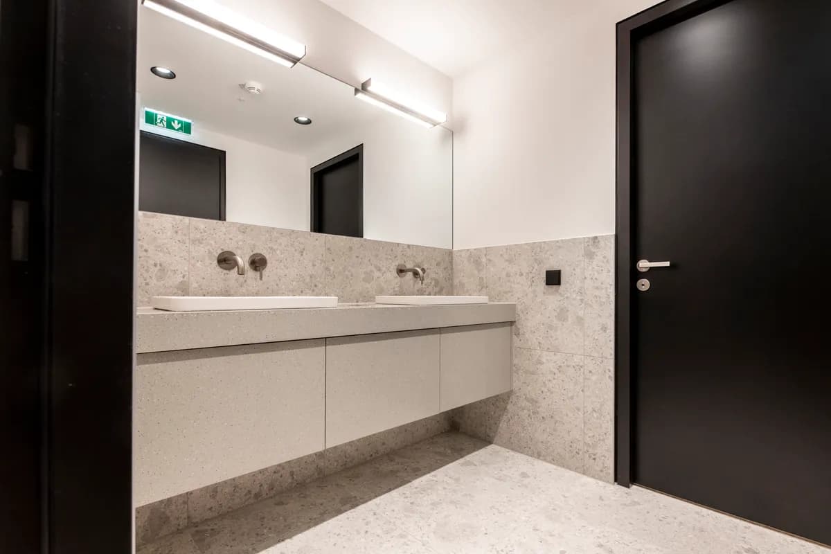 Gewerbeimmobilie mieten in Wien – 1 346 m², € 27 – Bild 19 von 32