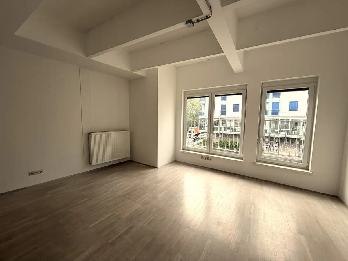 Gewerbeimmobilie mieten in Graz – 330 m², € 8