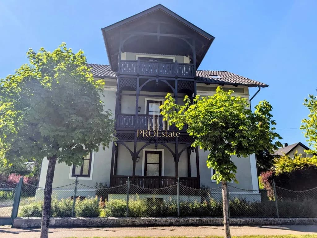 8-Zimmer-Gewerbeimmobilie kaufen in Gmunden – 268 m², € 1.670.000