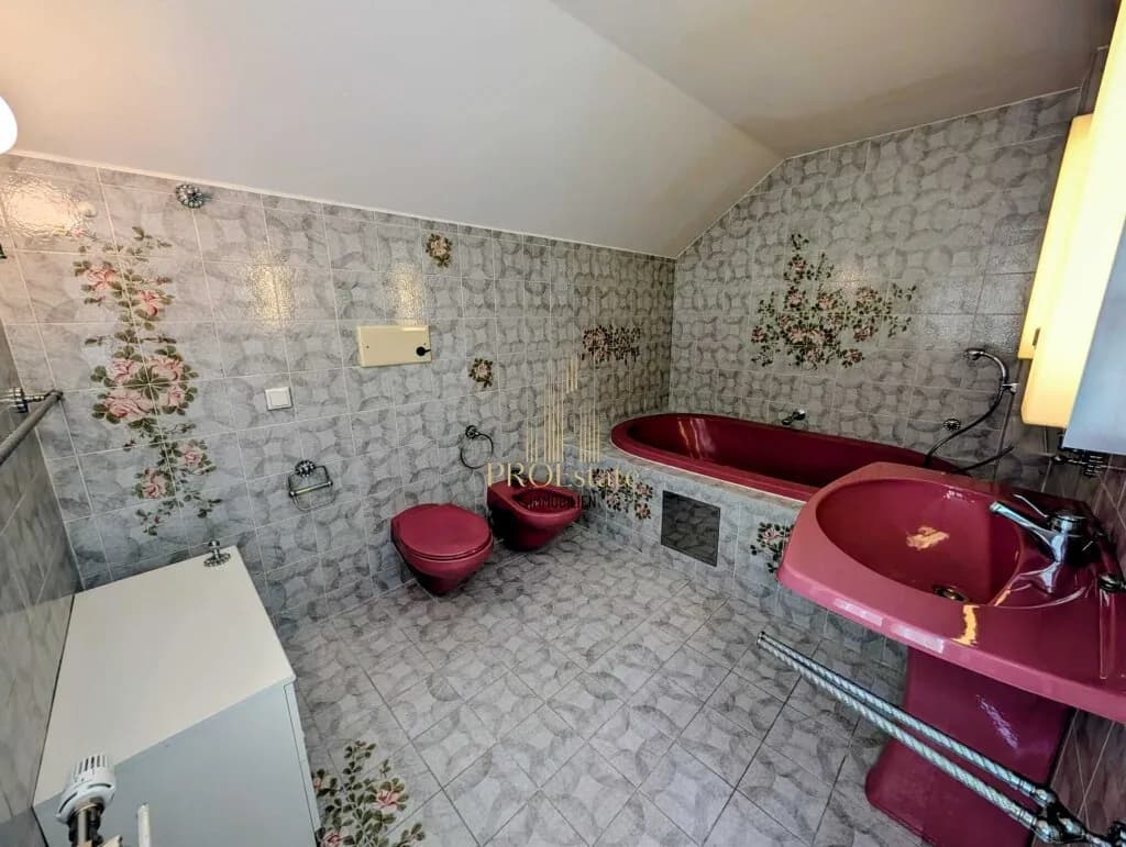 8-Zimmer-Gewerbeimmobilie kaufen in Gmunden – 268 m², € 1.670.000 – Bild 3 von 23
