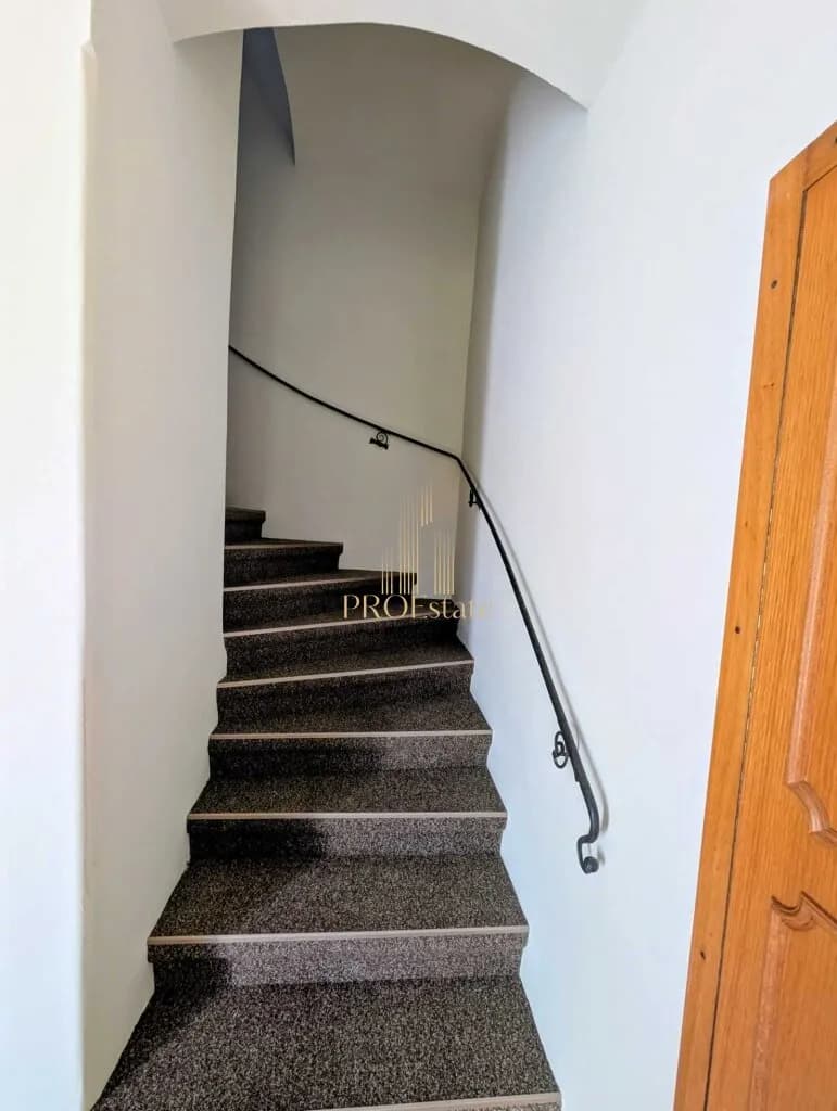 8-Zimmer-Gewerbeimmobilie kaufen in Gmunden – 268 m², € 1.670.000 – Bild 11 von 23