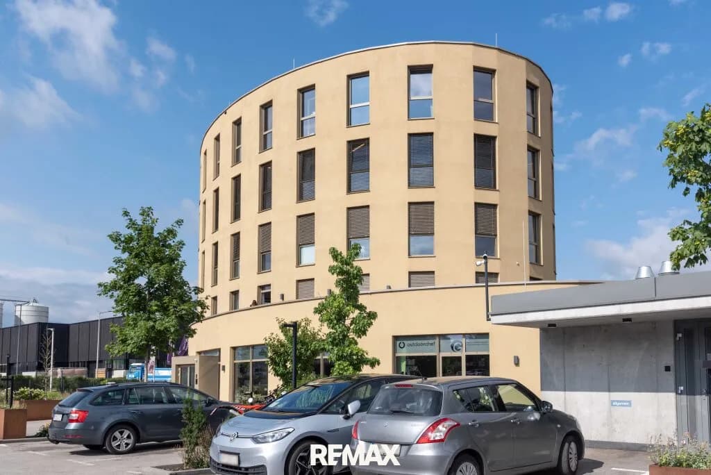 1-Zimmer-Gewerbeimmobilie mieten in Gmunden – 95 m², € 1.672