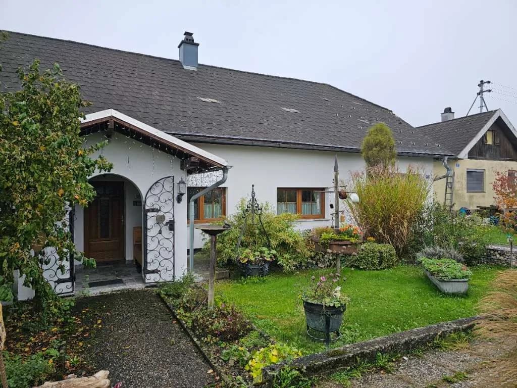 Haus kaufen in Wels-Land – 90 m², € 485.000