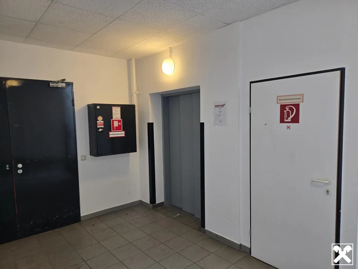 11-Zimmer-Immobilie mieten in Amstetten – 540 m², € 4.482 – Bild 4 von 18