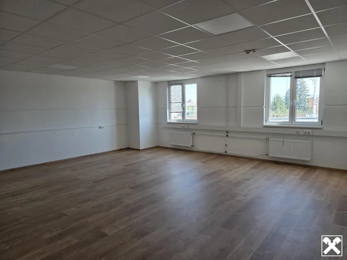 11-Zimmer-Immobilie mieten in Amstetten – 540 m², € 4.482 – Bild 8 von 18