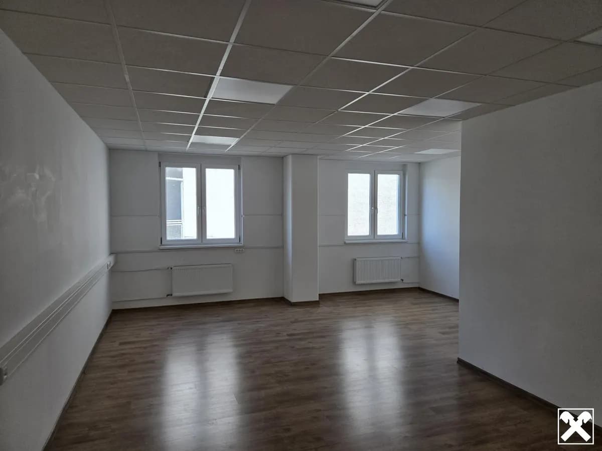 11-Zimmer-Immobilie mieten in Amstetten – 540 m², € 4.482 – Bild 9 von 18