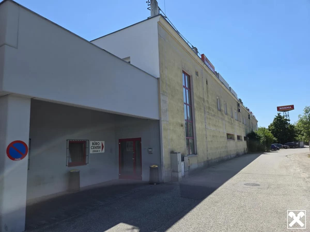 11-Zimmer-Immobilie mieten in Amstetten – 540 m², € 4.482 – Bild 10 von 18