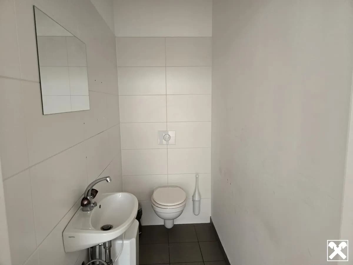 11-Zimmer-Immobilie mieten in Amstetten – 540 m², € 4.482 – Bild 12 von 18