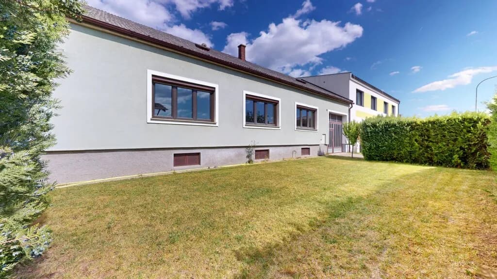 5-Zimmer-Haus kaufen in Neusiedl am See – 117,63 m², € 399.000 – Bild 2 von 11