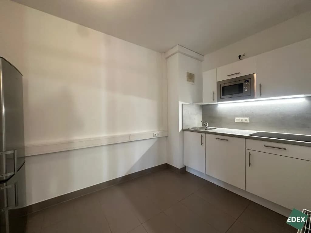 4-Zimmer-Gewerbeimmobilie mieten in Wien – 170 m², € 2.250 – Bild 8 von 11