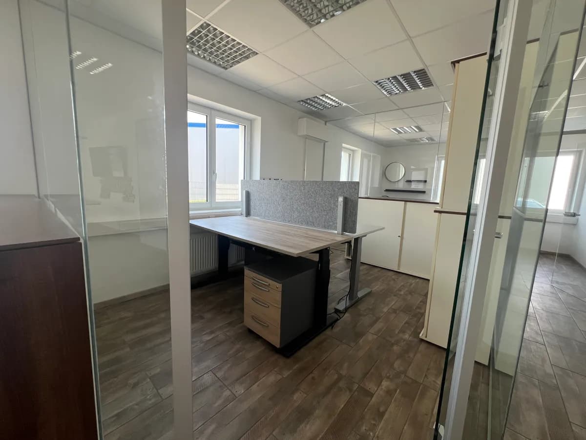 4-Zimmer-Gewerbeimmobilie mieten in Linz Land – 90 m², € 12 – Bild 6 von 8